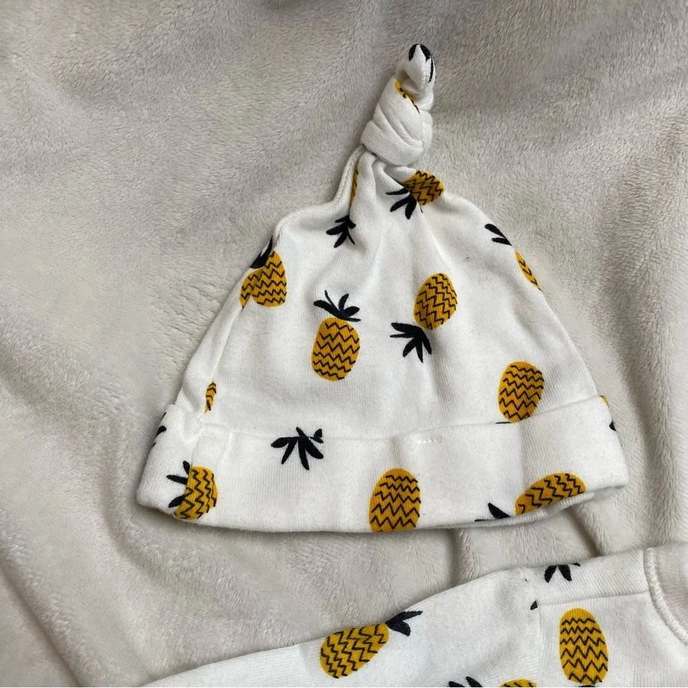 Old Navy Pineapple Print Baby Set